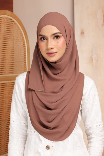 DEFECT- Aralyn Babes in Saddle Brown